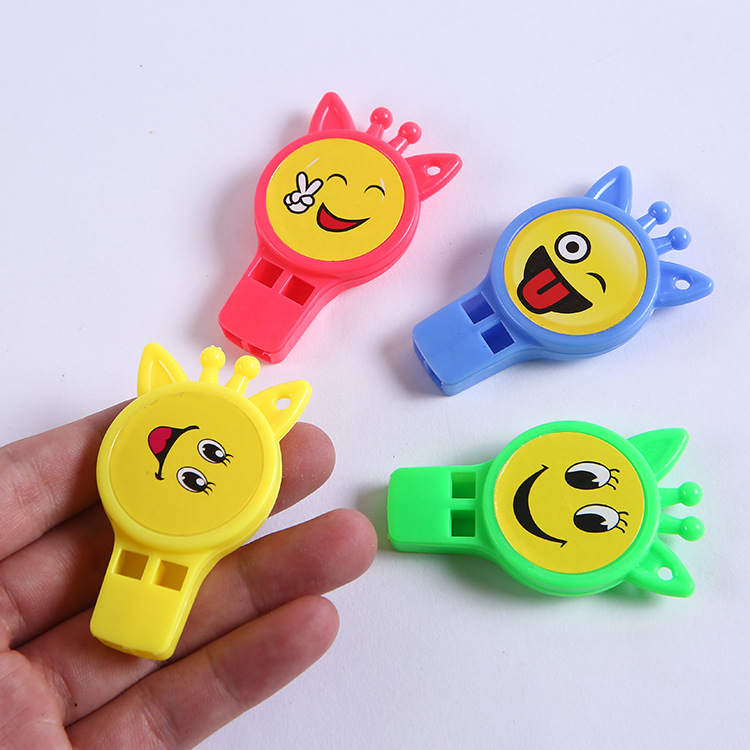 Wholesale factory direct sales of football expression cartoon whistles, whistle referees, brand new plastic children's toys wholesale Application Scenario