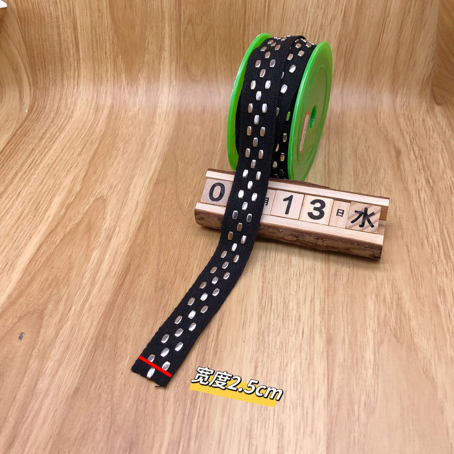 2023 New Herringbone Woven With Hat Bump Nail Clothing Accessories Lace Handmade Diy Silver Hardware Rivets Specification drawing