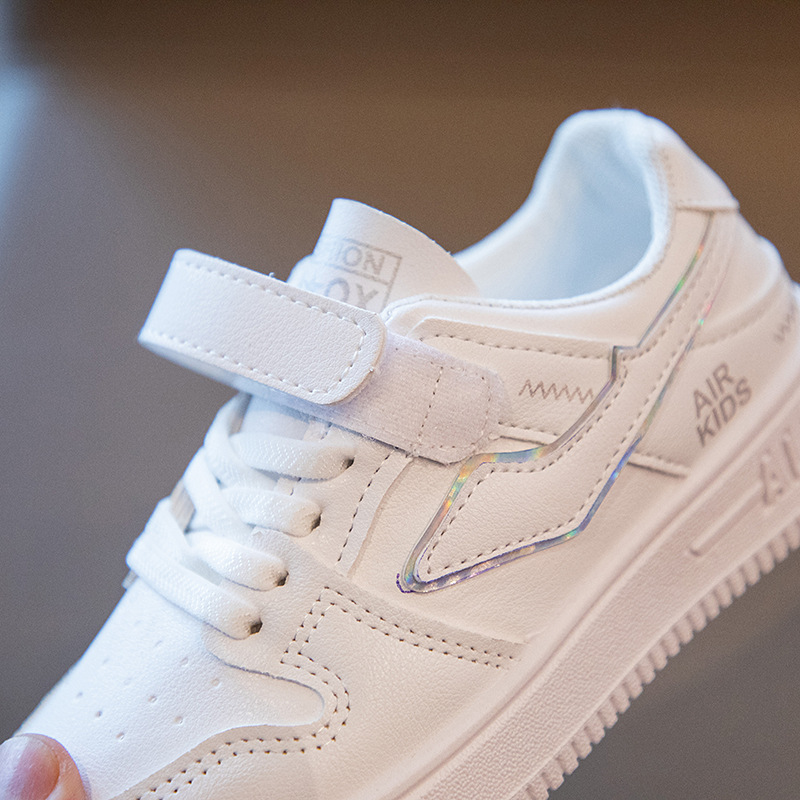 儿童鞋/童鞋/鞋业/飞织鞋/巴布豆童鞋产品图