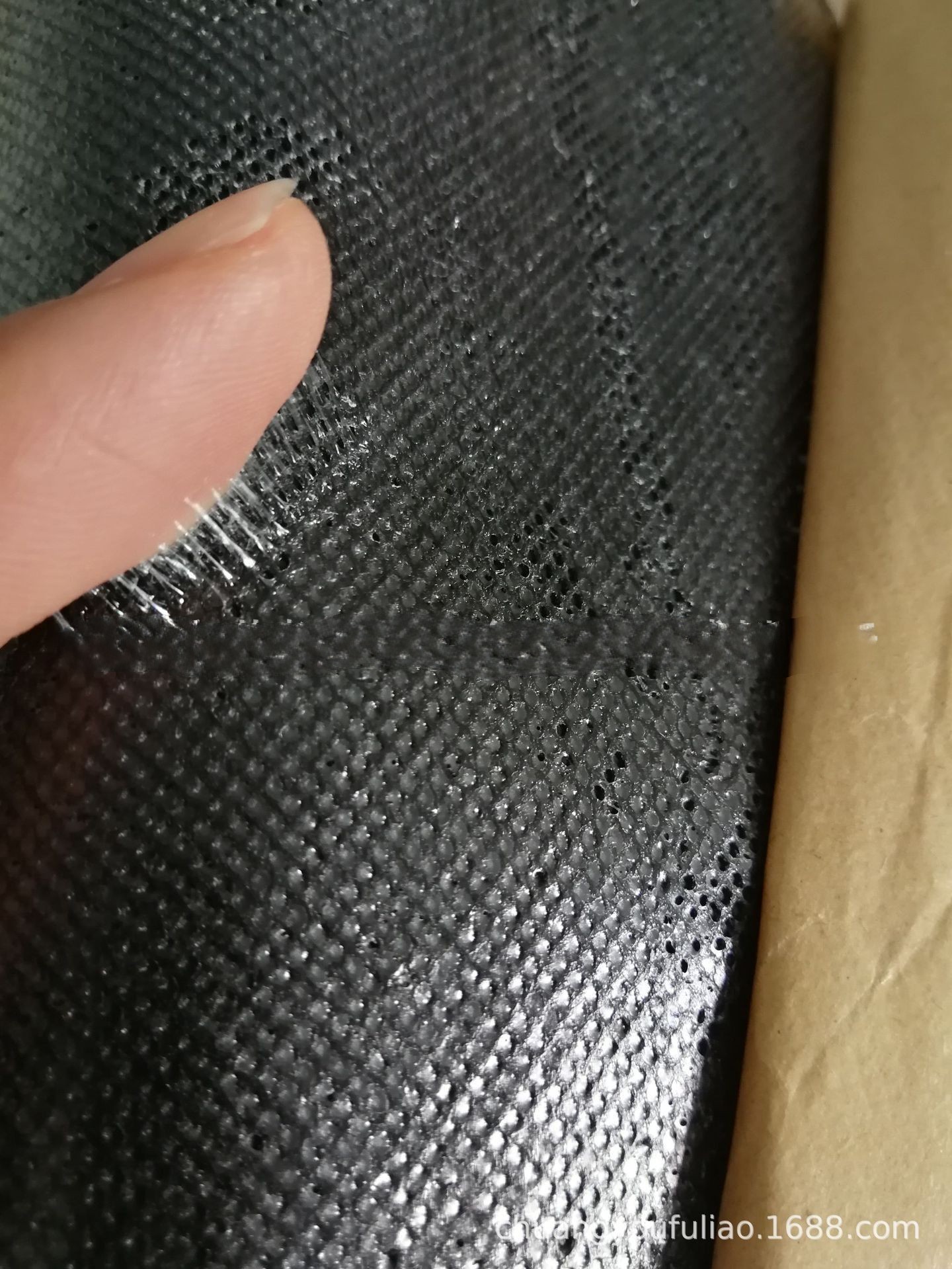 Self-Adhesive Non-Woven Fabric Back Adhesive Non-Woven Fixed Fabric Back Adhesive Is Available For Sale When Torn details Picture