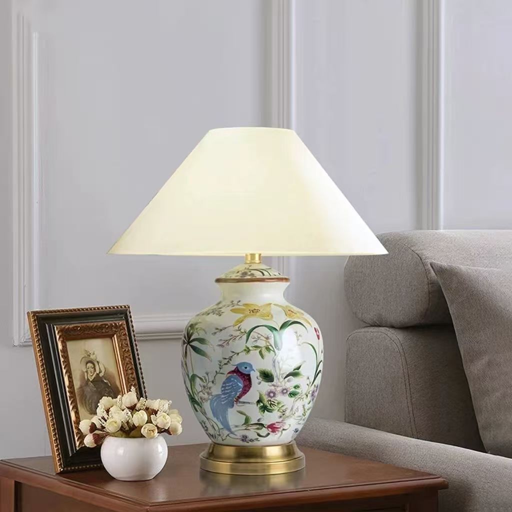 American country garden flower-and-bird table lamp, all-copper ceramic, simple and modern living room, bedroom bedside lamp, retro lighting fixture Specification image