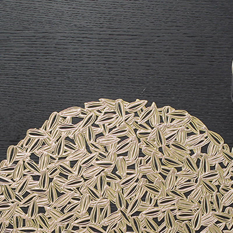 Creative Round Hot Stamping Melon Seed Table Mat Northern Europe Light Luxury Hollow Waterproof Oil Insulation Mat Western Placemat Wholesale details Picture