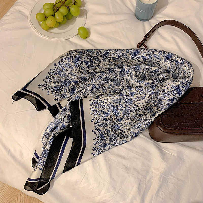 A beautiful little silk scarf from Korean ins, a versatile and fashionable spring and autumn decorative square scarf, a thin scarf for tying hair and bags Application Scenario