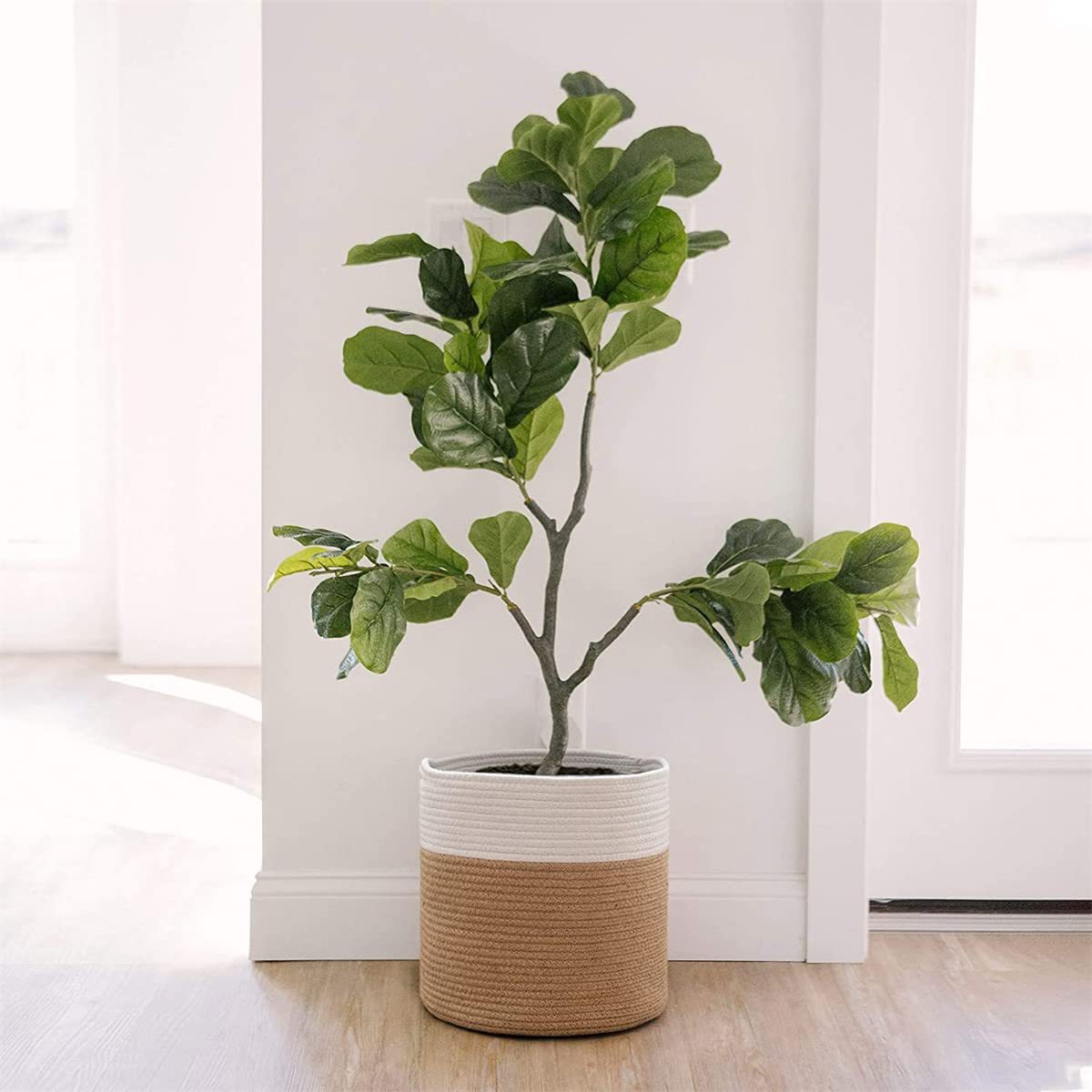 Amazon Hot-Selling Cotton Rope Woven Flower Pot Set Home Storage Arrangement Double Color Storage Basket Hemp Rope Woven Flower Basket Application Scenario