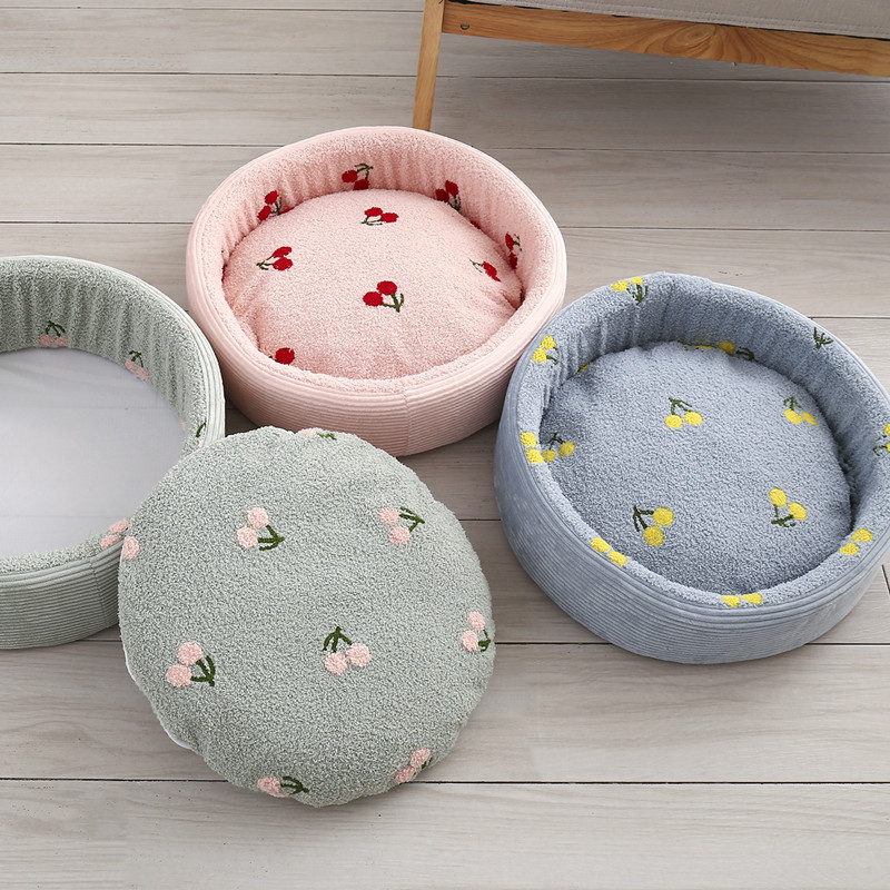 Sponge cat beds, detachable and washable pet beds, round bucket beds, round bed pads, small dog beds, and cat beds are suitable for all four seasons