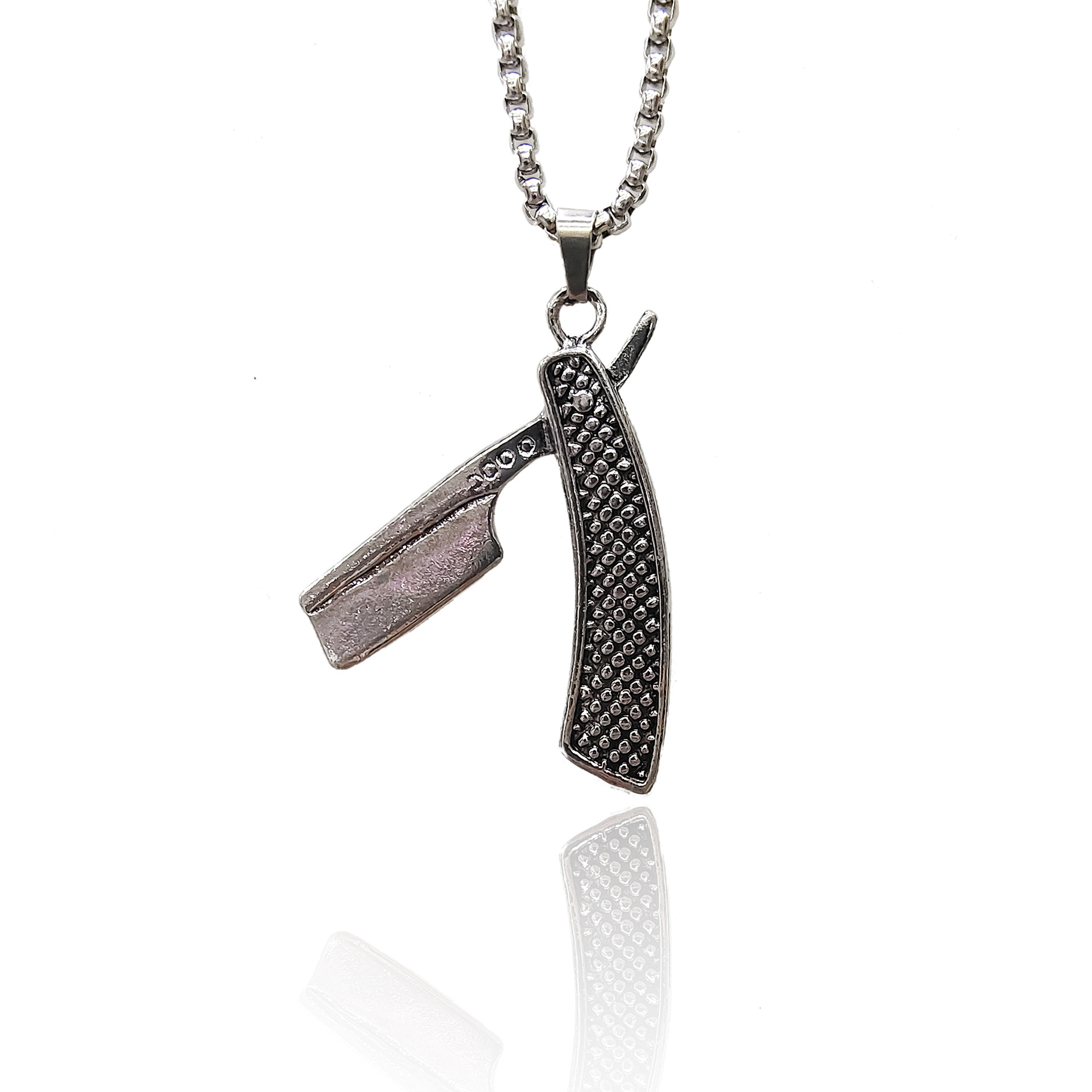 Net Red Men's Necklace European And American Military Brand Necklace Sweater Chain Alloy Razor Pendant Stainless Steel Necklace Batch