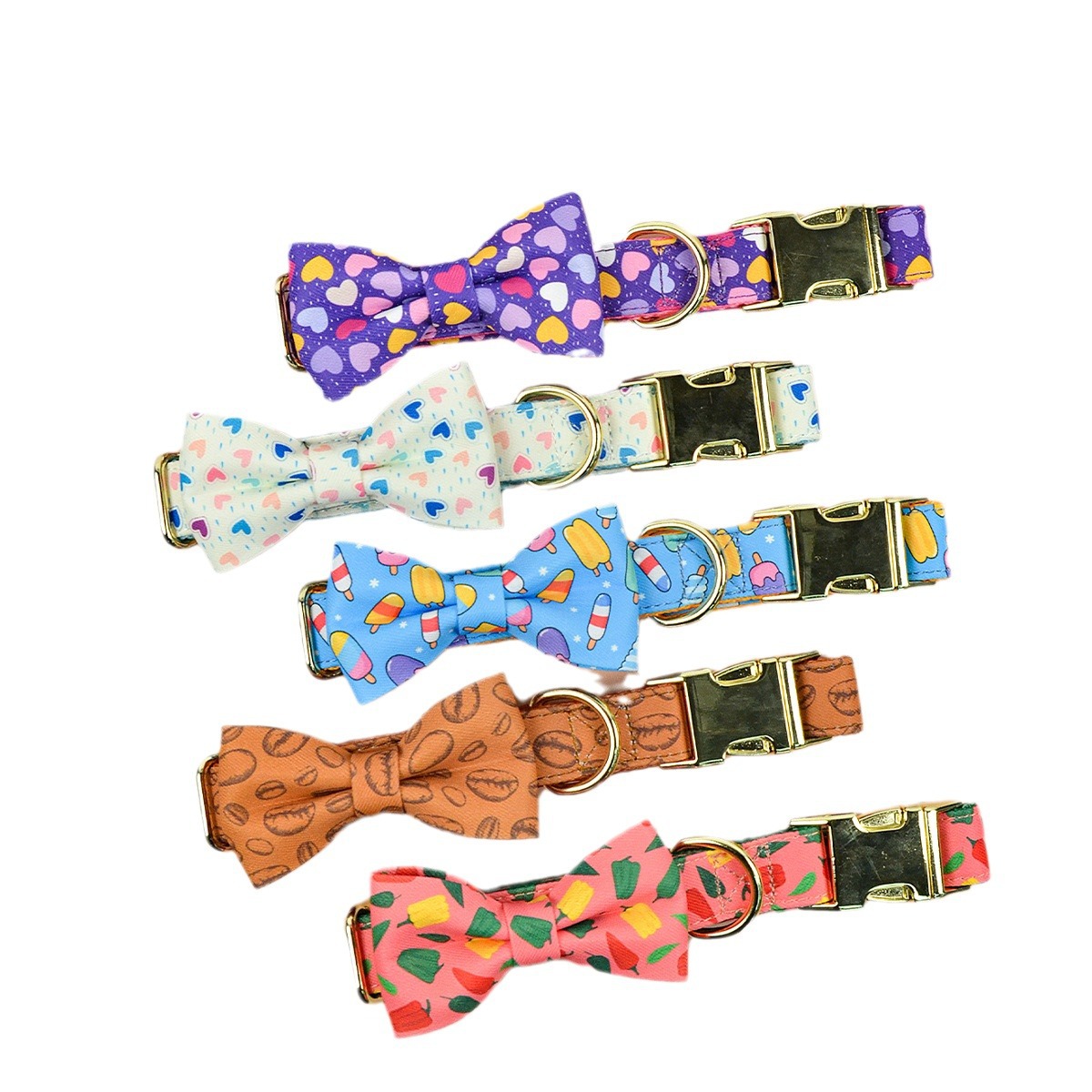 宠物项圈/宠物服装用品/宠物围脖/狗环/宠物梳白底实物图