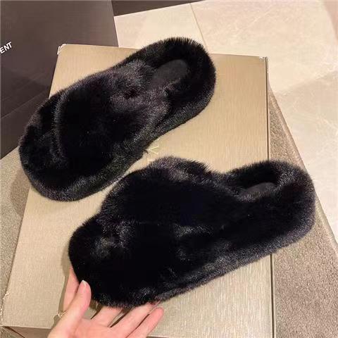 ins High-end woolen slippers 2024 new style for women's outerwear autumn and winter, Korean style fashionable home crossover shoes Application Scenario