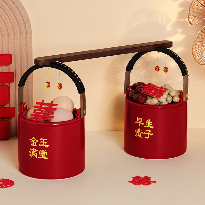 A pair of wedding buckets for children and grandchildren, a comprehensive list of items for the bride's dowry, red wedding buckets and treasure buckets for the bride's family's wedding, decorative ornaments Specification image