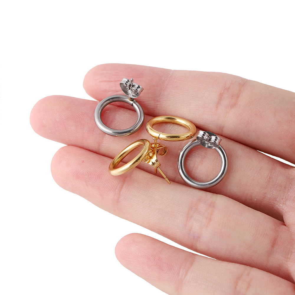 European and American high-end stainless steel fashionable earrings, round stud earrings, hollow earrings, vacuum electroplated stud earrings manufacturer wholesale full figure