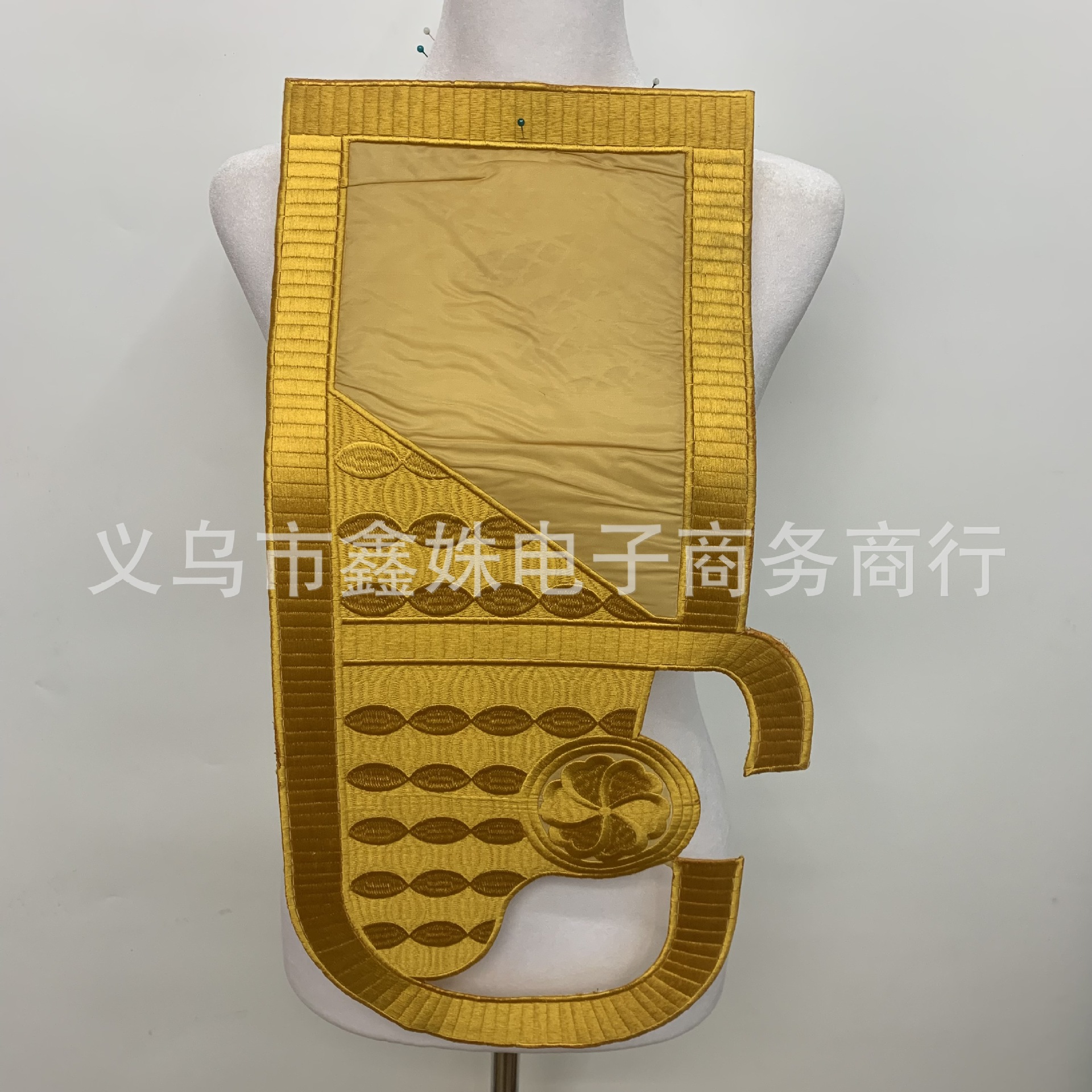 Best-selling rectangular embroidered circular collar stage costume accessories Specification image