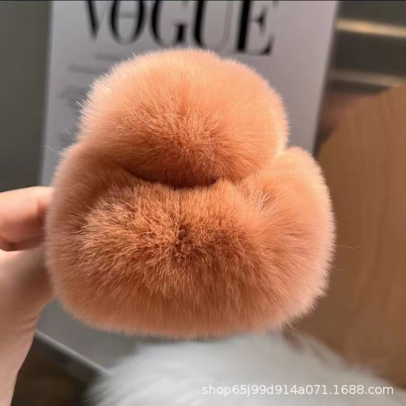 Korean Version Square Rex Rabbit Hair Clip Back Head Ponytail Hair Grab Clip Large Plush Shark Factory Direct Sales Application Scenario