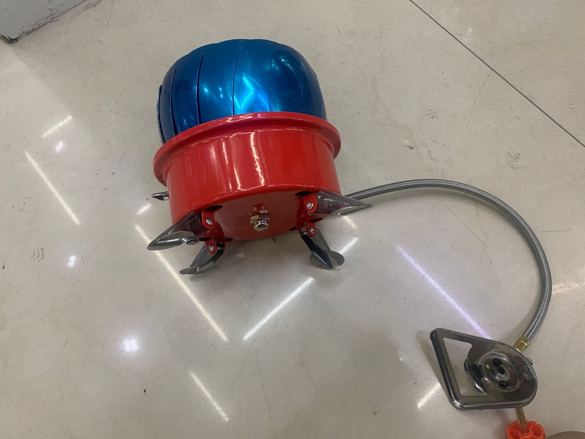 The manufacturer directly provides portable natural gas stove for outdoor picnic cooking tea barbecue grill head lotus stove cross-border wholesale full figure