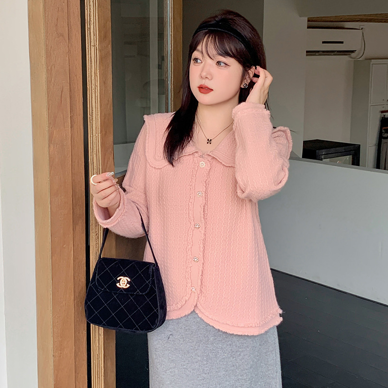 Plate-size women's dress with a high-end and elegant style, a chic chic coat for the winter of 2024, a loose knitted cardigan for plump girls, 22526 Application Scenario