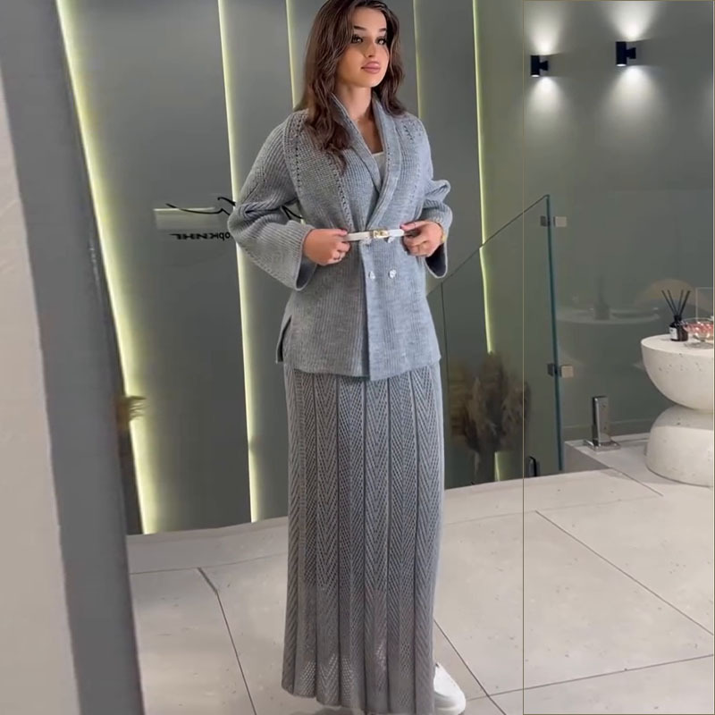 European and American autumn and winter sweaters for 2024, Amazon's best-selling bathrobes, cardigans, knitted dresses, slimming V-neck tops and jackets Application Scenario