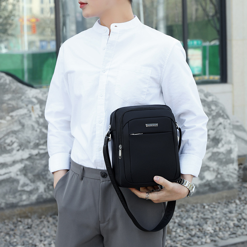 Bolsa de hombre bolsa de un hombro bolsa crossbody bolsa casual bolsa deportiva al por mayor bolsa de almacenamiento práctica para empleados puede imprimir palabras details Picture