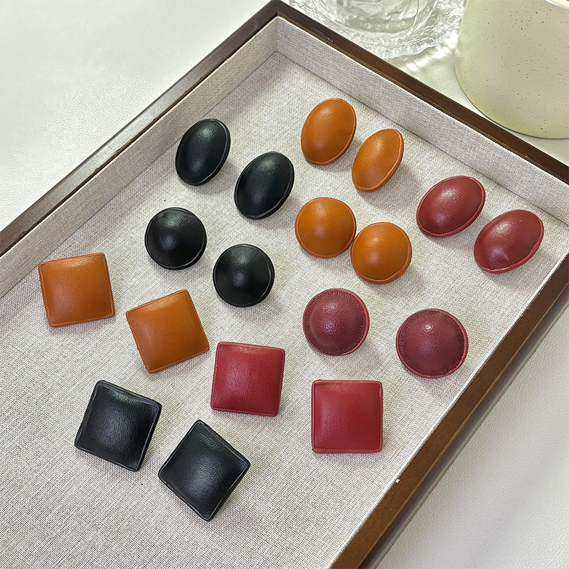 秋冬款高级感皮质耳钉女高级感轻奢小众百搭气质几何耳环耳饰批发