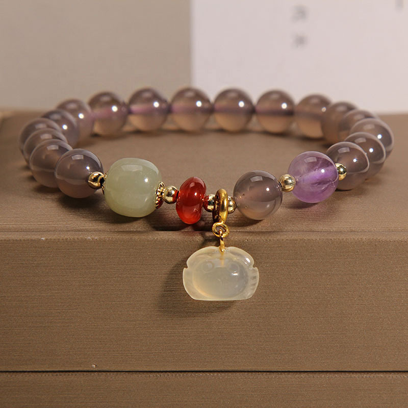 Natural grey agate bracelet for women on Instagram, a niche, light luxury and exquisite Hetian jade bracelet, a gift bracelet for student best friends