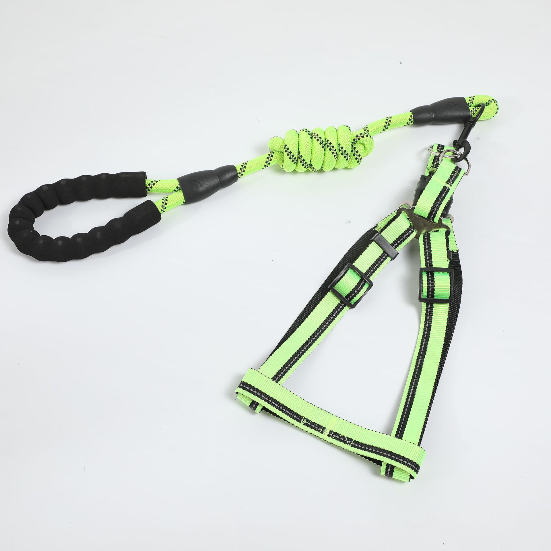 狗狗牵引实物图