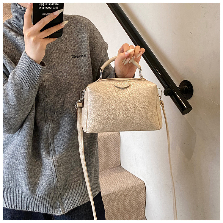 Fashionable women's bag, new Spring 2025 vintage hand-held pillow bag, Boston design sense commuter crossbody bag Specification image