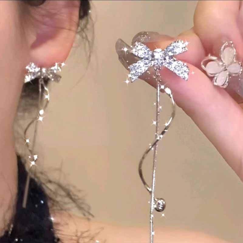 Perfect sense of the camera ~ French diamond bow tassel earrings, a niche design for women with a high-end feel, trendy ear clips and earrings details Picture