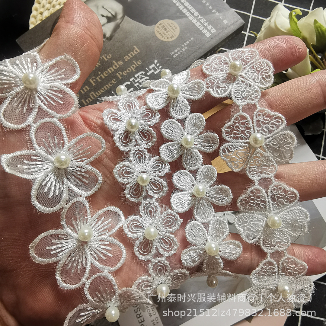 3-4cm wide white, fresh and delicate five-leaf flower embroidered beaded flower edge children's clothing DIY lace mesh trim trim Application Scenario