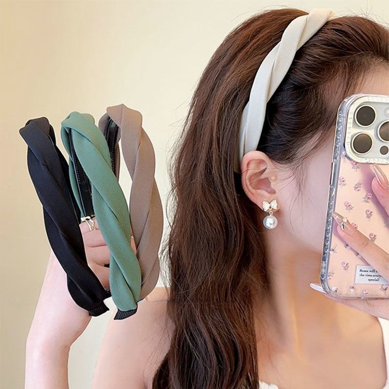 Twisted fabric hair band 2025, a popular Korean-style hair accessory, simple and versatile headwear with teeth and anti-slip headband, face wash hair clip details Picture