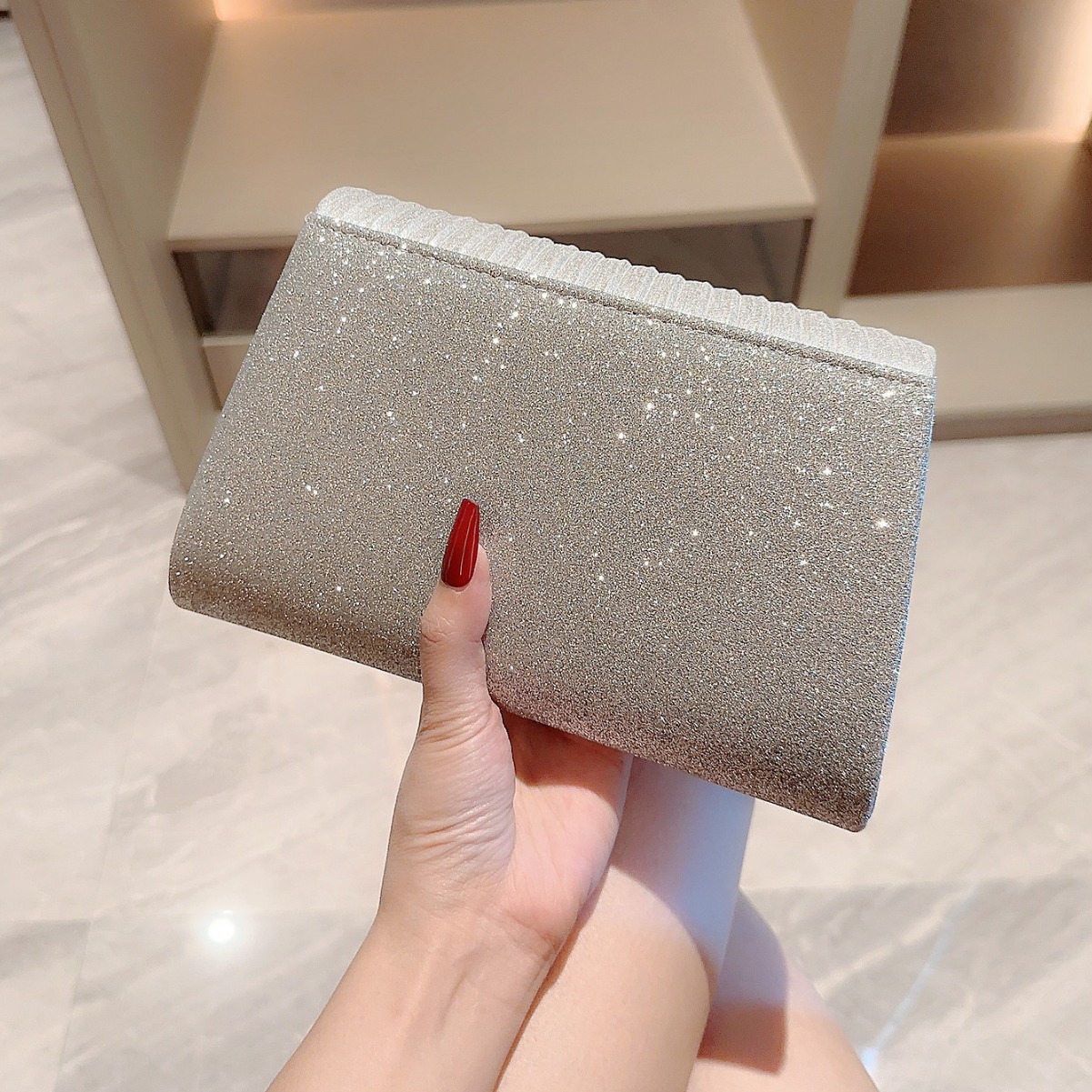 Glitter Dinner Bag Silver Pleated Diamond Premium Touch Clutch Bag With Dress Bag Celebrity Bag Crossbody Chain Bag details Picture