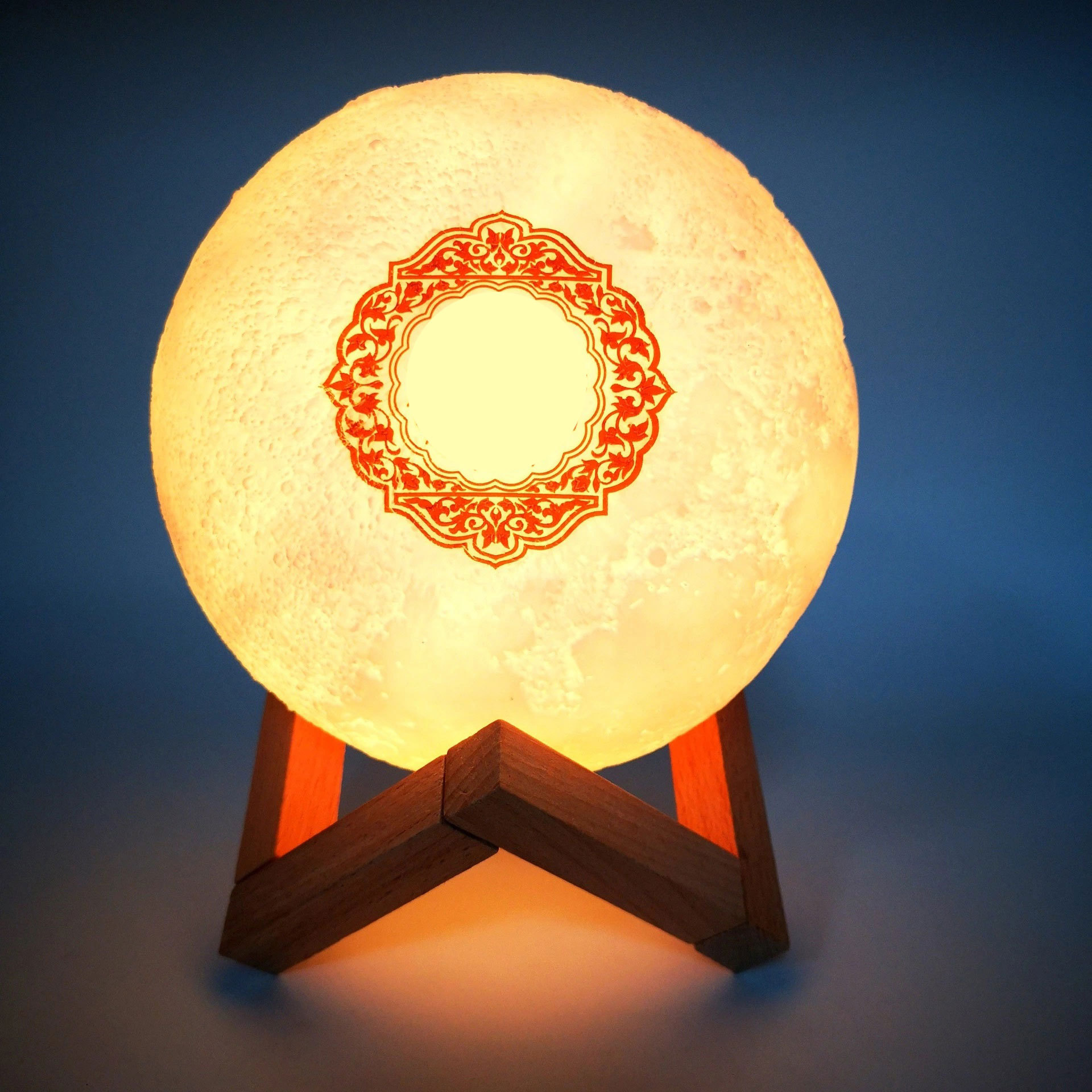 小台灯/遥控台灯/书桌充电台灯/亚克力台灯/郁金香小夜灯产品图