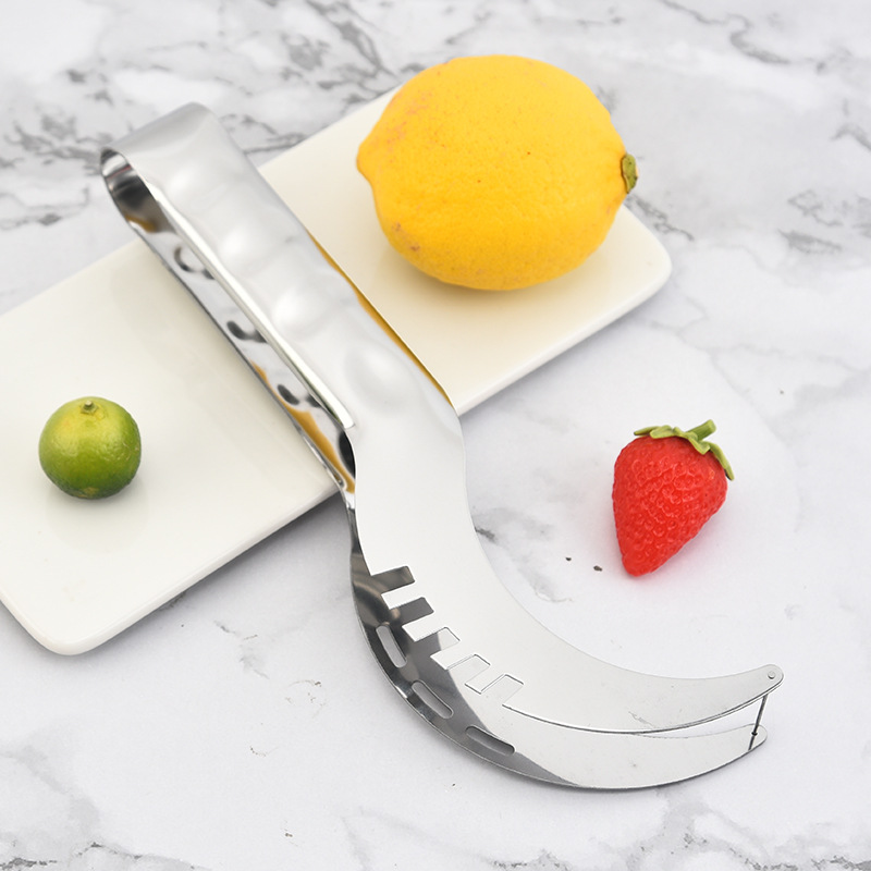 Stainless steel watermelon slicer, pineapple curette, fruit divider, special tools for eating watermelons wholesale Application Scenario