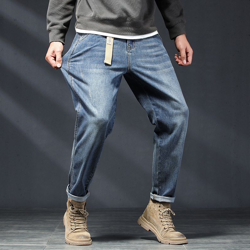 Men's spring and autumn trendy black and gray straight-leg, petite, classic, durable, slimming, versatile and casual long pants Application Scenario