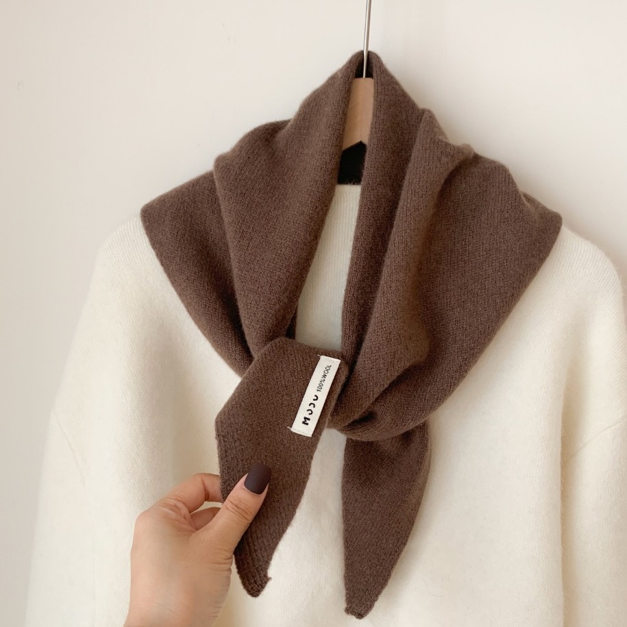 羊毛针织三角巾披肩女秋冬款保暖头巾多功能保暖百搭小围巾女详情图3