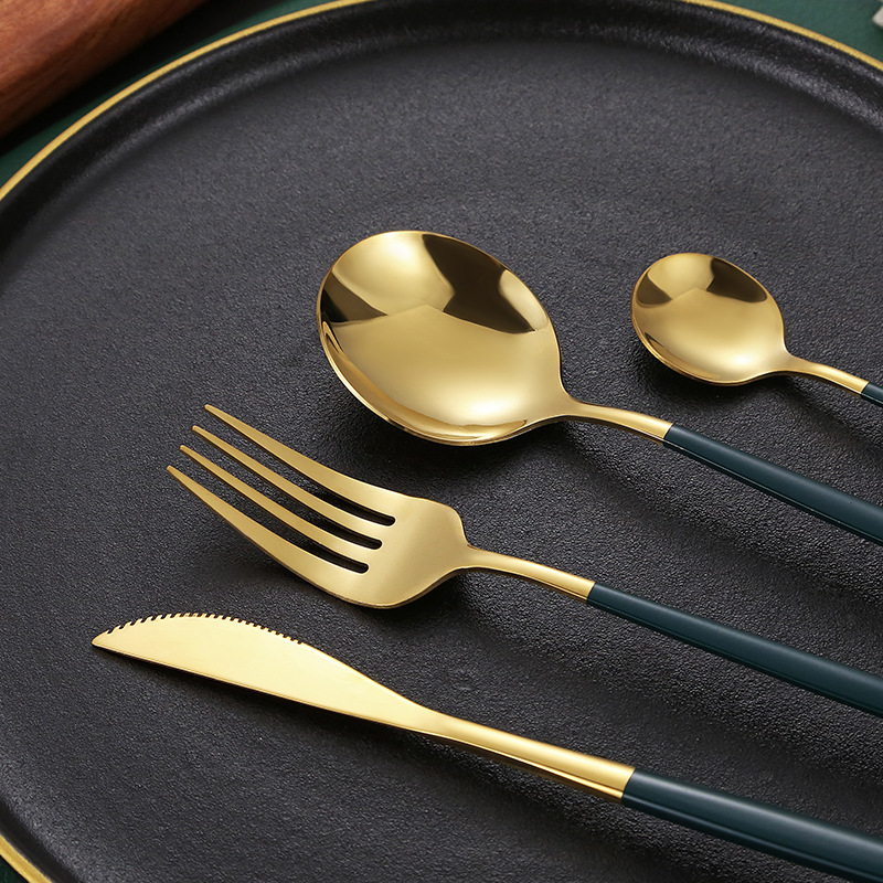 Portuguese stainless steel tableware steak knife, fork and spoon Western tableware knife, fork and spoon coffee spoon set, European gold style Application Scenario