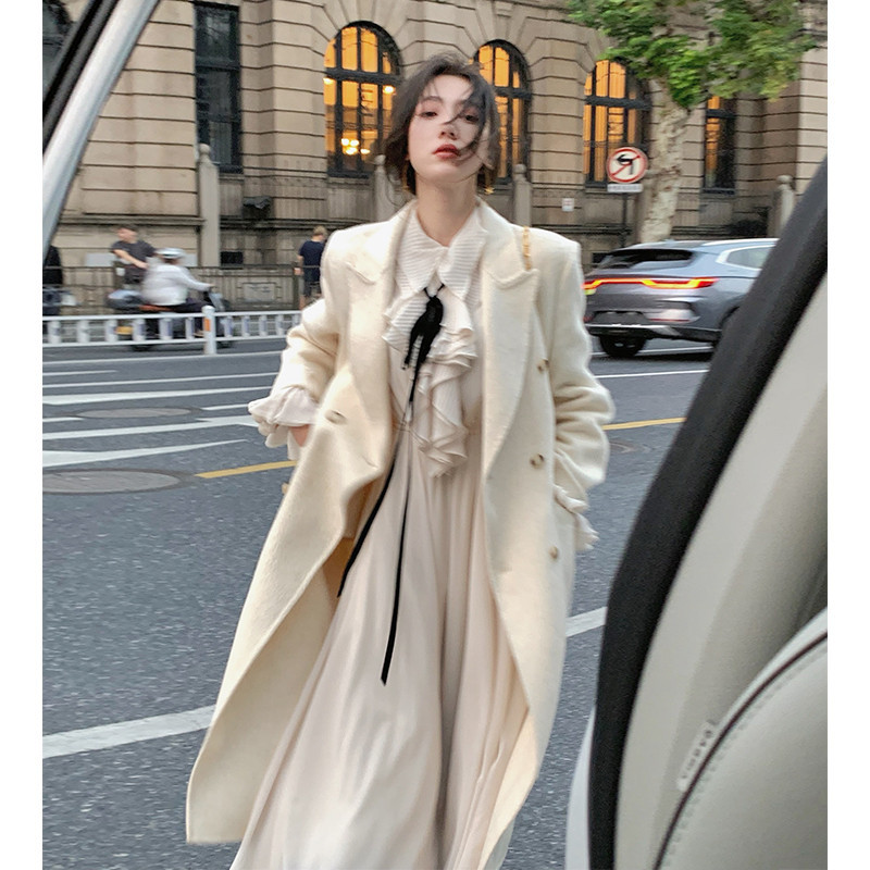 French retro girl's artistic dress, a new forest-style long-sleeved dress that makes you look slimmer and taller details Picture