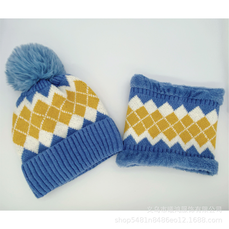 Hat Woman New 2021 Autumn And Winter Hot Sell Plaid Jacquard Warm Knit Hat Lady All Ride Windproof Woolen Hat Application Scenario