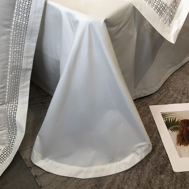 Italian Light Luxury Hotel Style 140 Xinjiang Long Staple Cotton Four-Piece Set Plain Color All Cotton Hollow Soft Skin Quilt Cover Application Scenario
