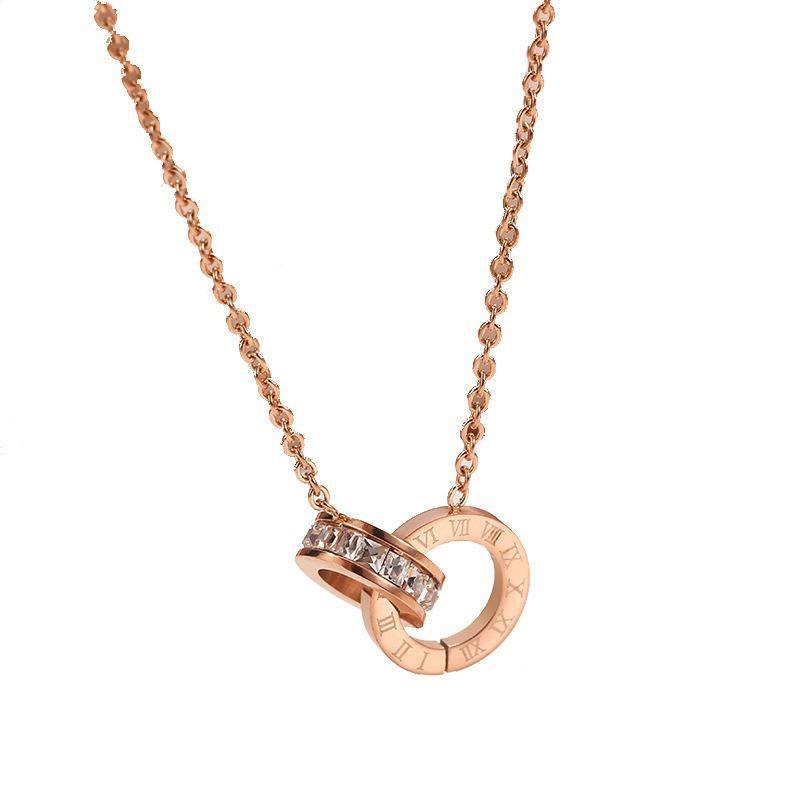 A best-selling titanium steel Roman double ring necklace on Douyin that doesn't fade, with 18K rose gold chain plating details Picture