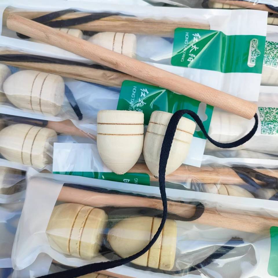 Bag wooden gyro set nostalgic toy whipping gyro traditional 2-in-1 solid wood wood fun toys wholesale