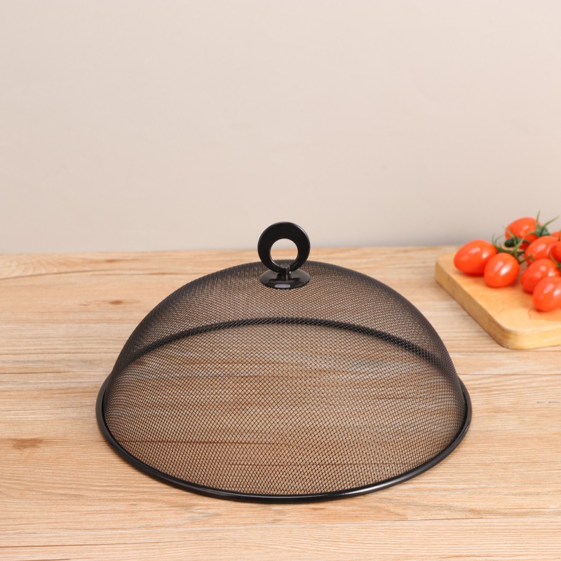Wholesale of various sizes and specifications of household kitchen food covers for preventing cockroaches and mosquitoes, iron spray-painted round and square covers Application Scenario
