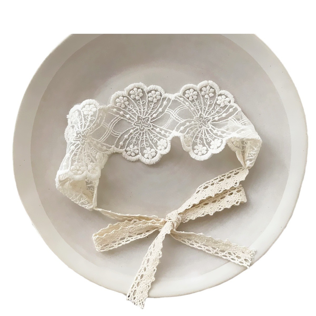 ins Korean-style girls' hair accessories, baby headscarves, fontanelle protection headbands, sweet princess lace protection headwear for babies Item Picture