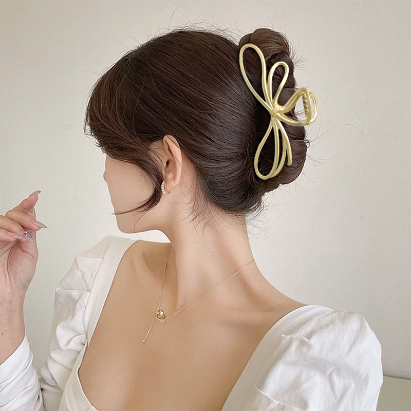 Metal Grab Clip Large Hair More Hair Clip One Yuan Batch Of Goods Stall Korean Fashion Pan Hair Card Batch Stall Sale details Picture