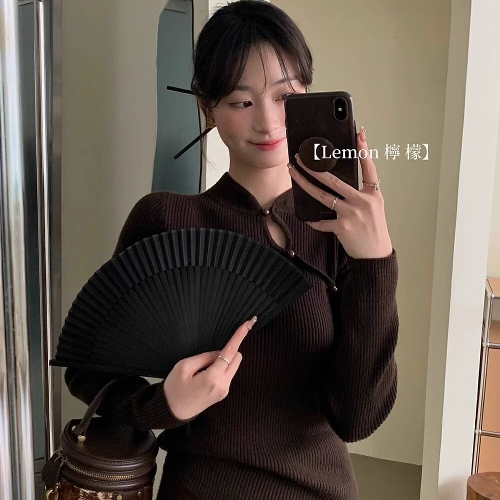 New Chinese Style Top Women's Winter High-Grade Feeling Disc Buckle Knitwear Spring And Autumn New Red Slim-Fit Bottom Sweater Woman Specification drawing