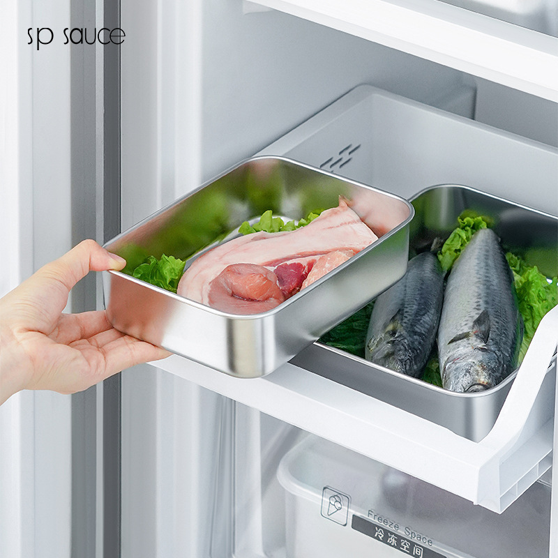 Japanese 304 stainless steel food storage box, kitchen and household use with lid seal, food-grade refrigerator storage, freezing and refrigeration box Application Scenario