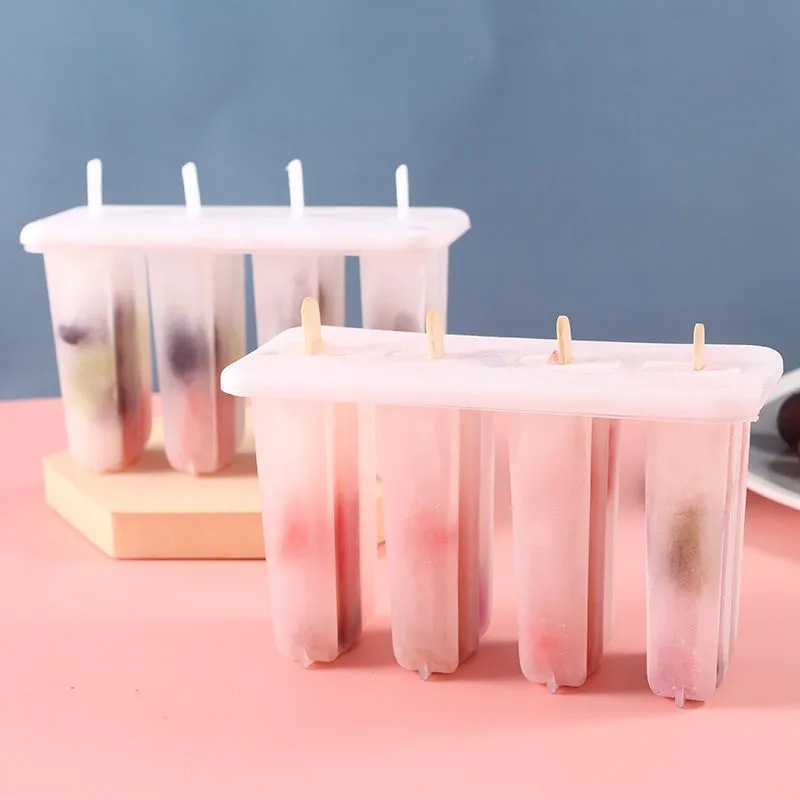 4-piece old Popsicle molds with LIDS for home use, cute children's Popsicle and ice cream molds, diy homemade ice cream and ice cream molds Application Scenario