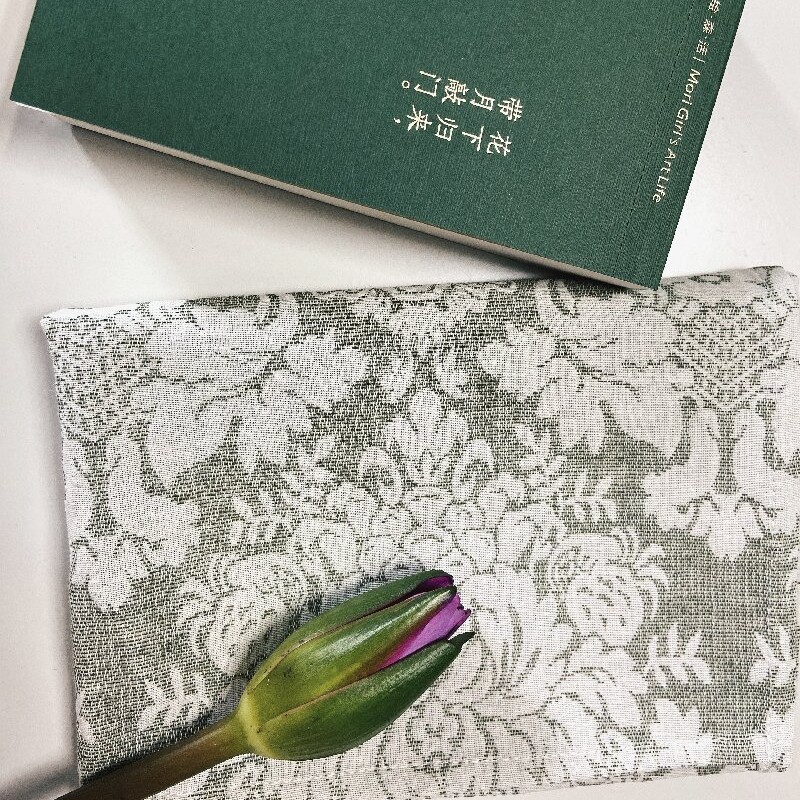 KEER modern, simple, fashionable, elegant and high-end retro jacquard series cotton and linen napkins, table MATS and placemats Item Picture