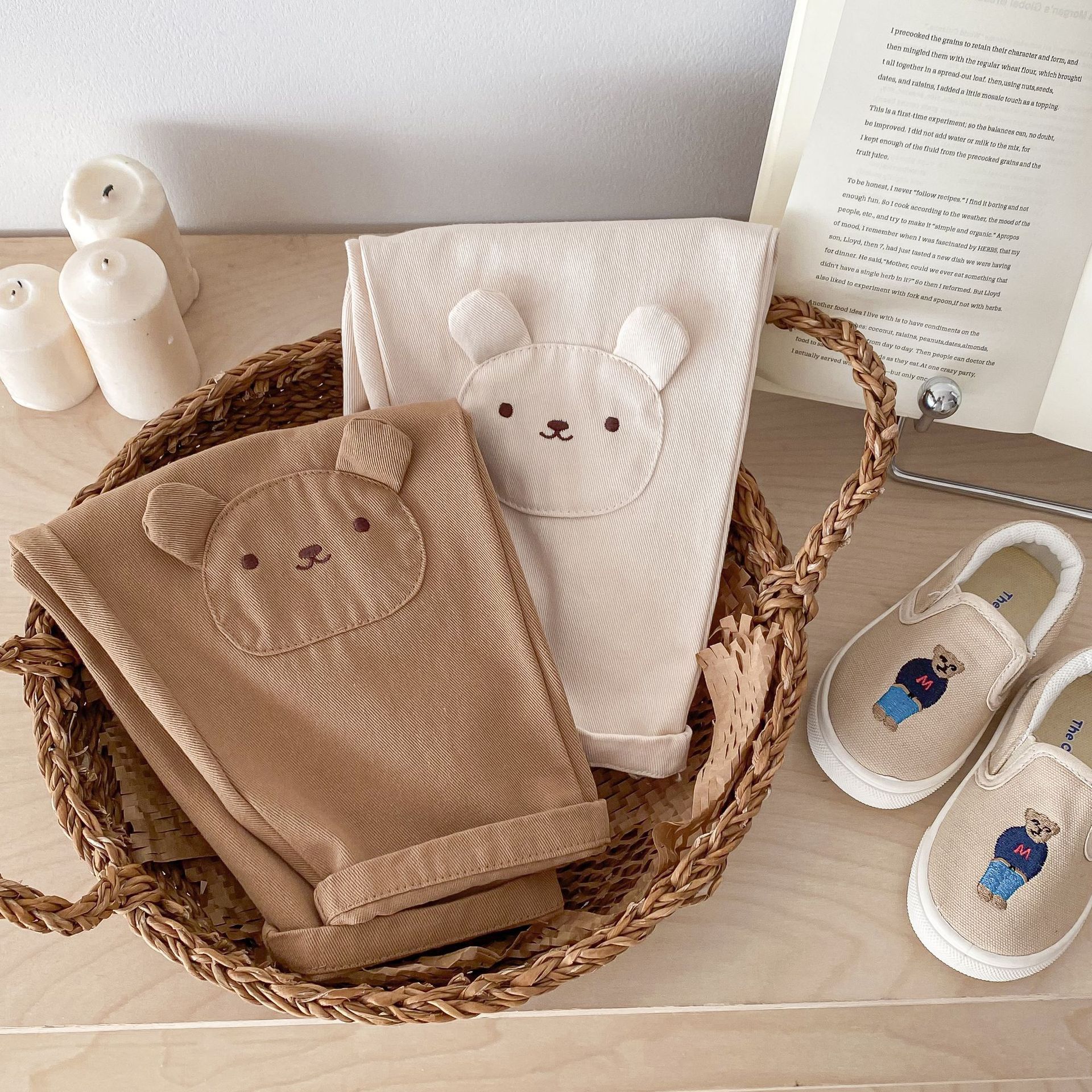 Children's little bear casual pants, 0-5 years old spring boys' three-dimensional cute long pants, girls' super cute solid color pants AK162 details Picture