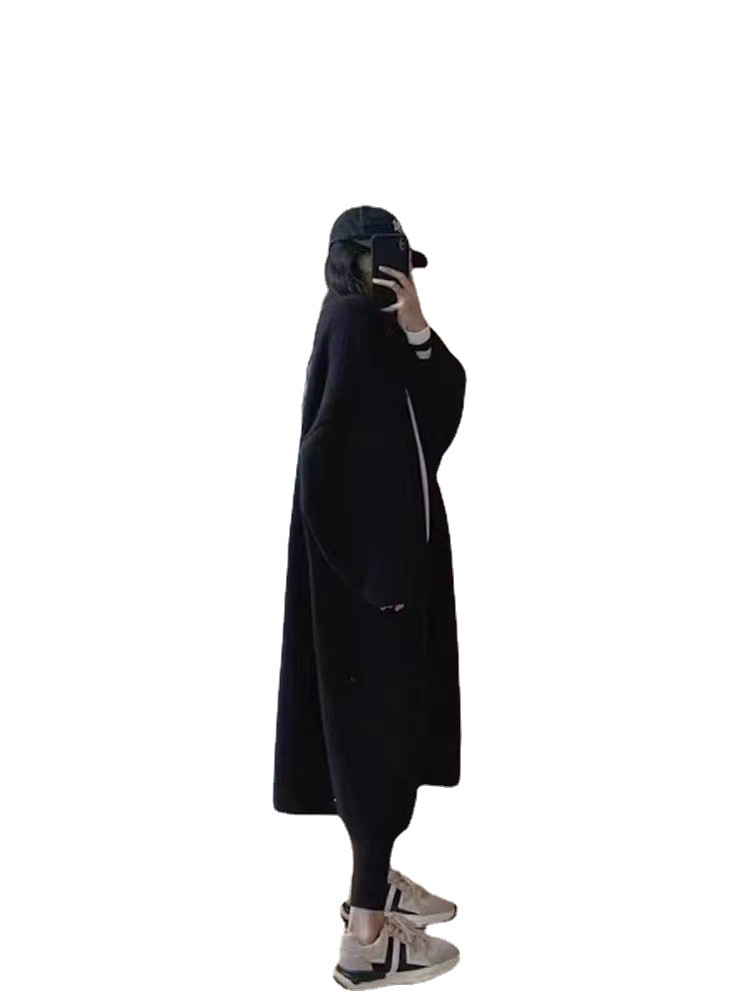 The mid-length over-the-knee knitted cardigan for women's 2022 autumn and winter new style Korean loose retro laid-back sweater jacket is in vogue Item Picture