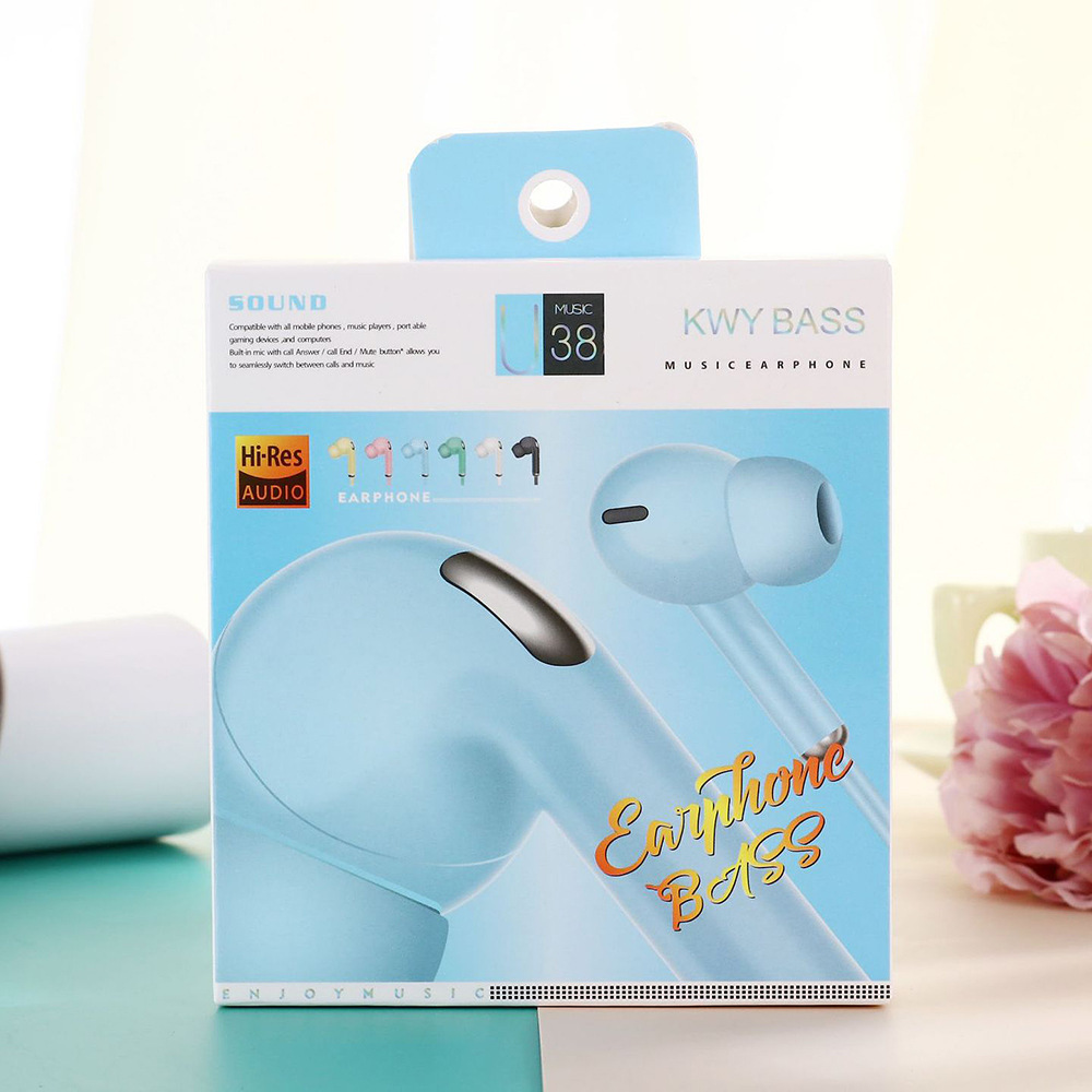 The Macaron 3rd Generation wired mobile phone headphones U38 are compatible with Apple's universal 3.5mm interface for music line control Application Scenario