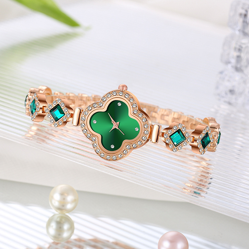 Live-streaming alloy four-leaf clover fashion decorative bracelet, quartz watch, gemstone ladies' watch, women's watch manufacturer wholesale details Picture