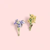 Van Gogh sunflower brooches, Iris brooches, buttons, clothing accessories, creative decorative items and badges are available for order Application Scenario